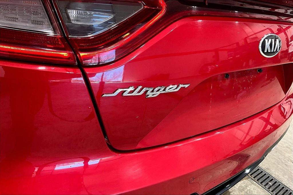 Used 2018 Kia Stinger GT2 AWD/4WD image 9