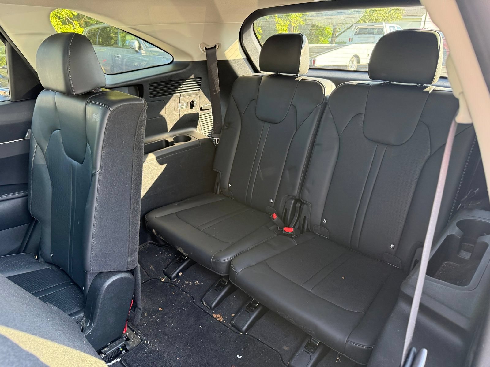 Used 2025 Kia Sorento S w/ Panoramic Sunroof Package FWD image 25