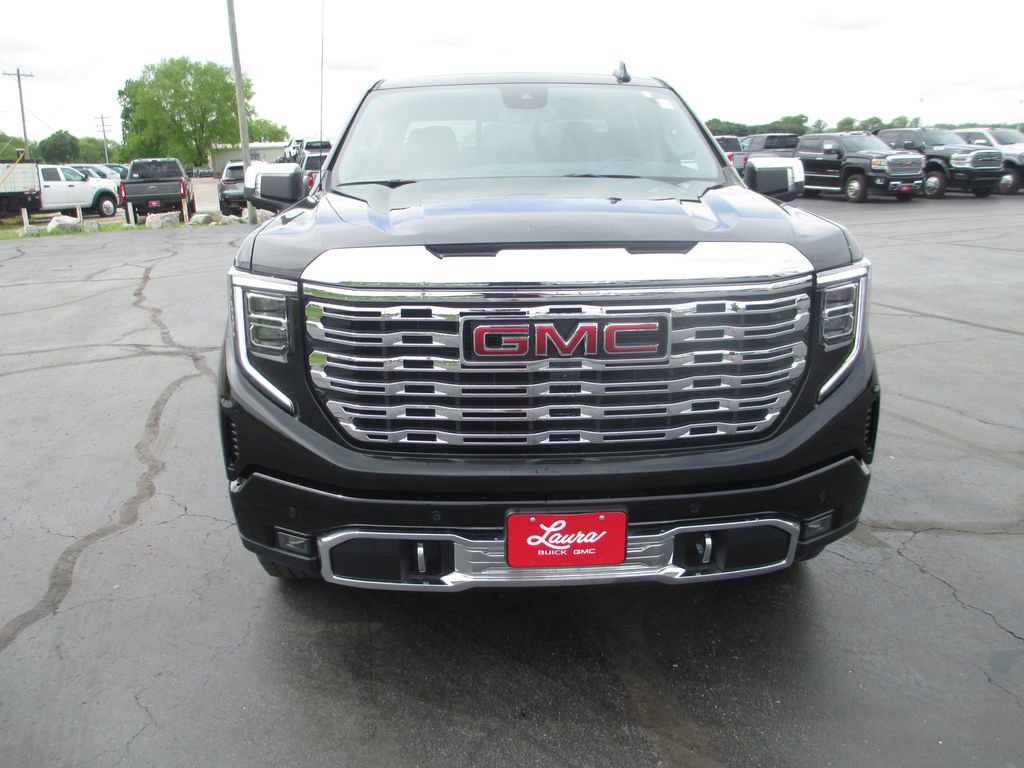 Used 2024 GMC Sierra 1500 Denali AWD/4WD image 12