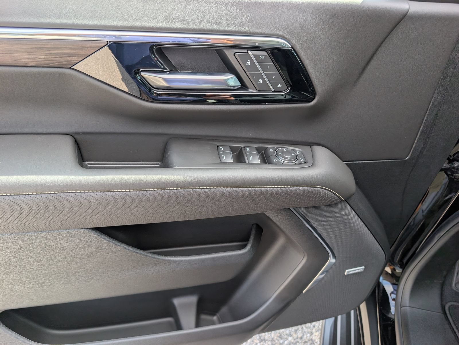 New 2026 Chevrolet Suburban Premier AWD/4WD image 20