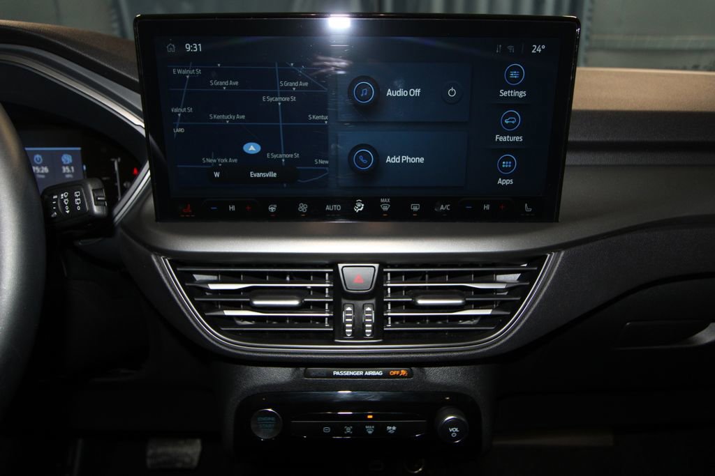 Used 2025 Ford Escape SE image 14