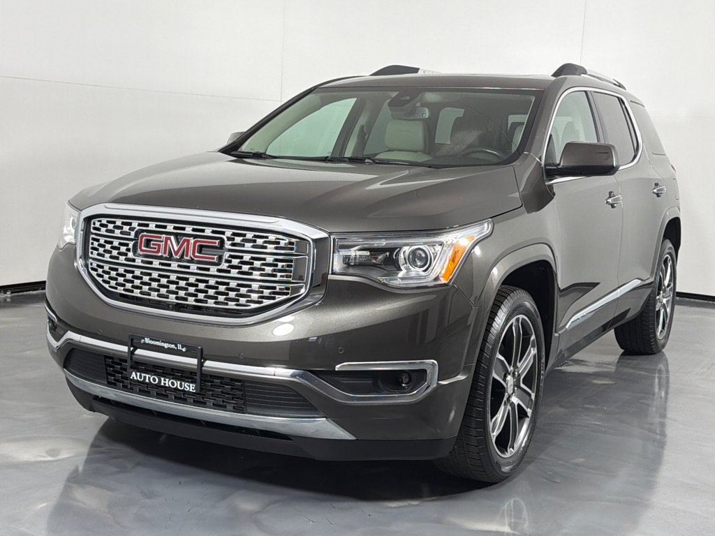 Used 2019 GMC Acadia Denali w/ Technology Package AWD/4WD image 10