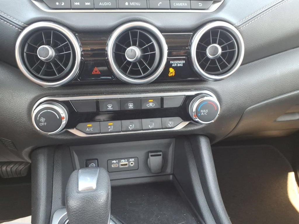 Used 2025 Nissan Sentra SV FWD image 23