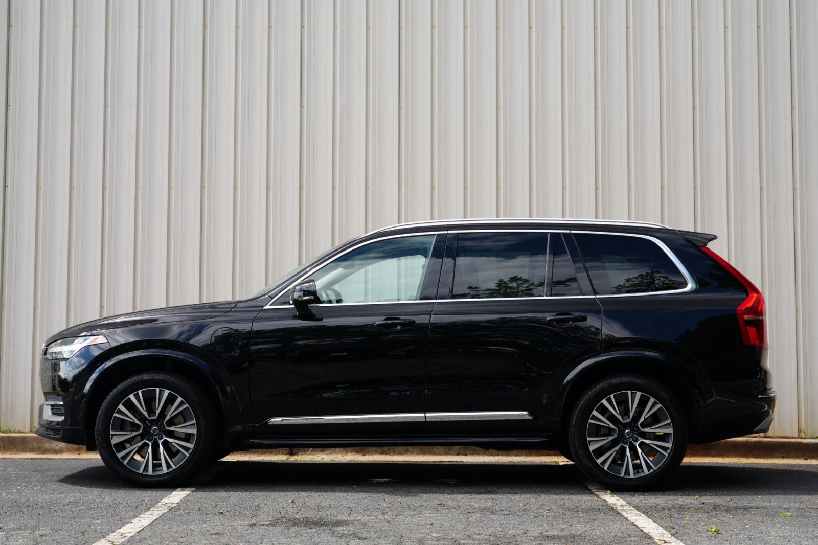 Used 2021 Volvo XC90 T8 Inscription Expression w/ Protection Package Premier AWD/4WD image 8