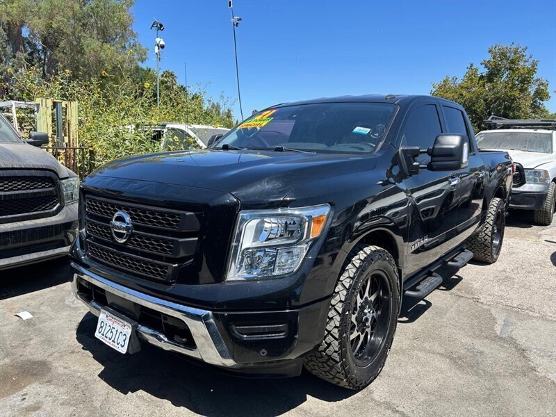 Used 2021 Nissan Titan SV w/ SV Convenience Package RWD image 26