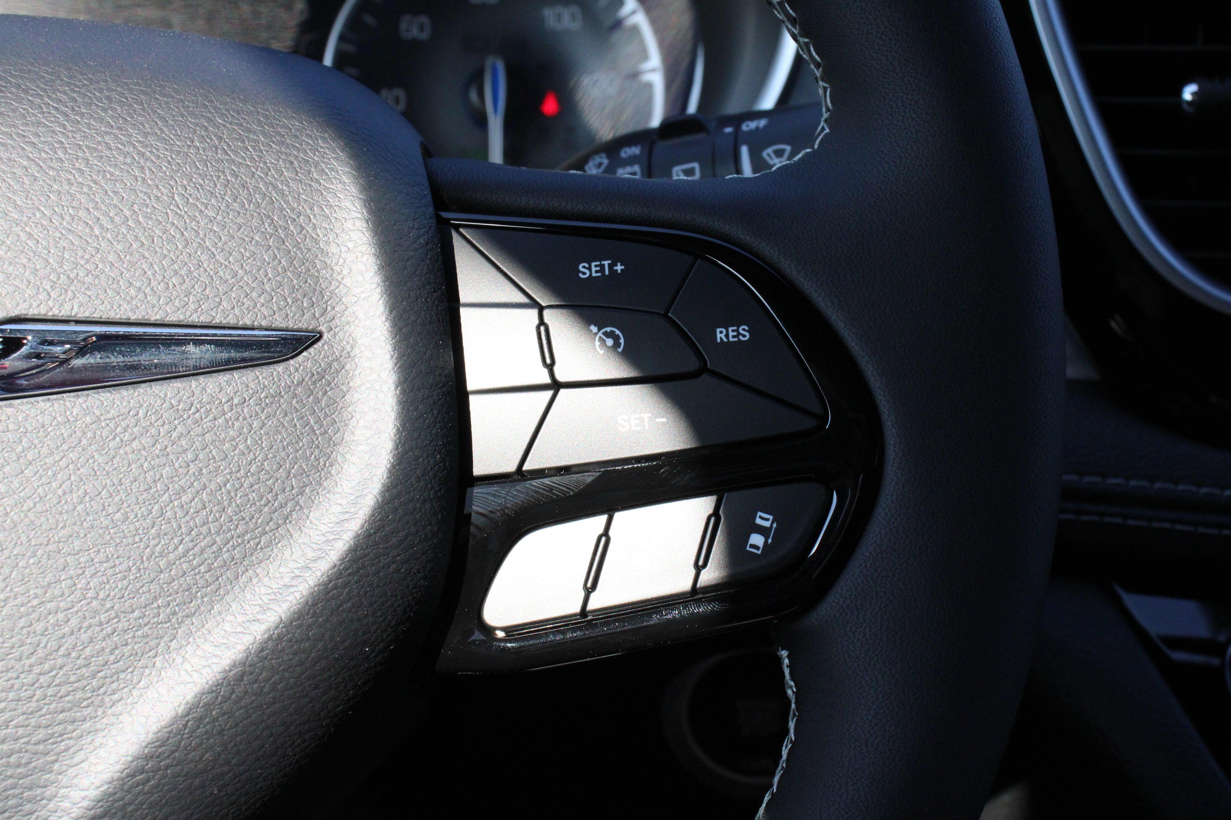 New 2026 Chrysler Pacifica Limited w/ S Appearance Package image 13