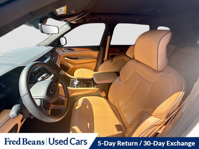 Used 2024 Jeep Grand Cherokee Summit AWD/4WD image 28