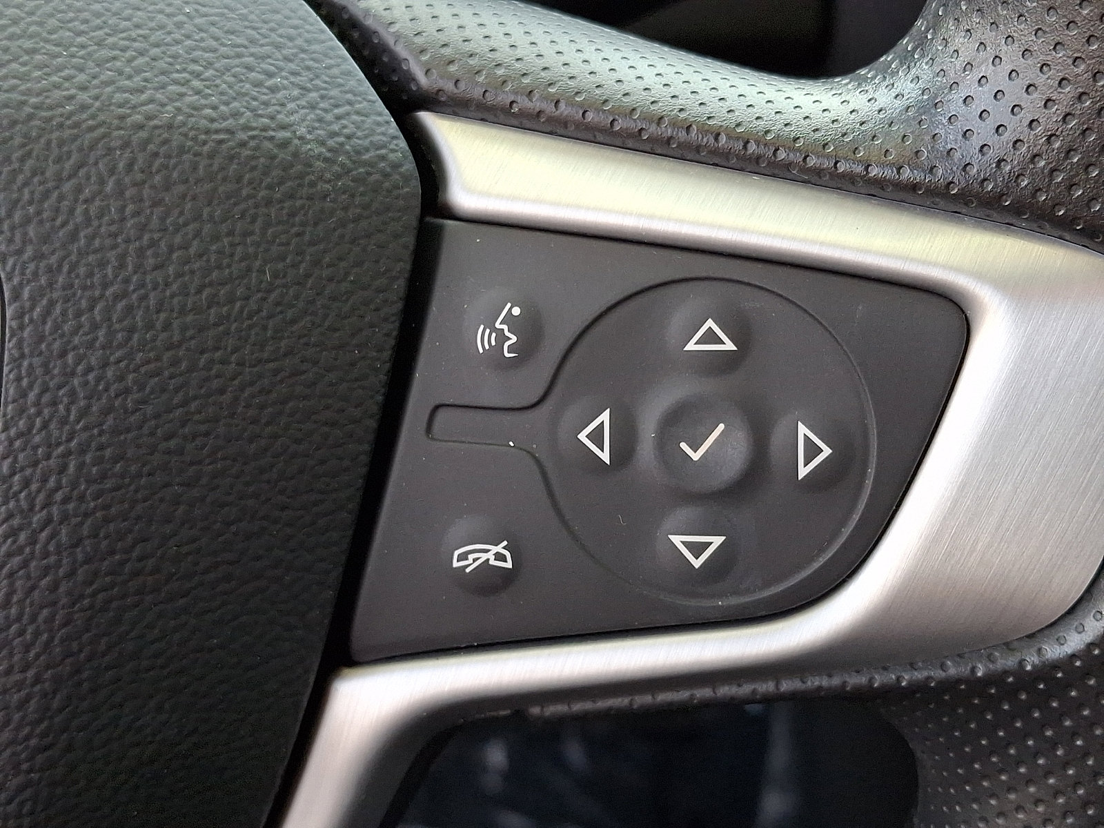 Certified 2023 GMC Terrain SLE w/ Driver Convenience Package image 23