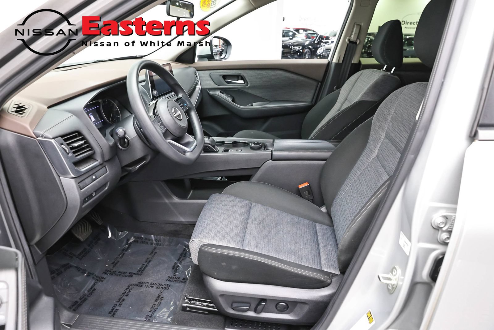 Used 2023 Nissan Rogue SV AWD/4WD image 14