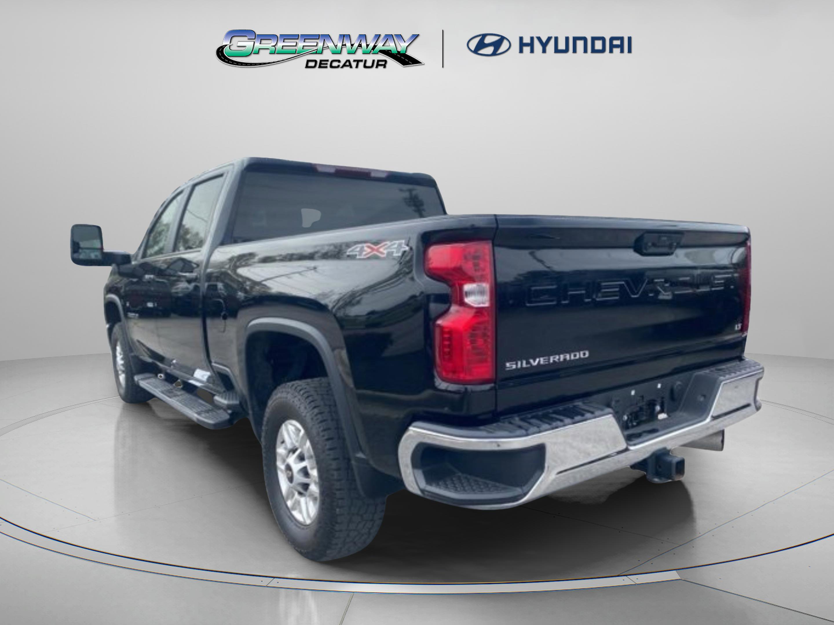 Used 2025 Chevrolet Silverado 2500 LT w/ Convenience Package AWD/4WD image 6