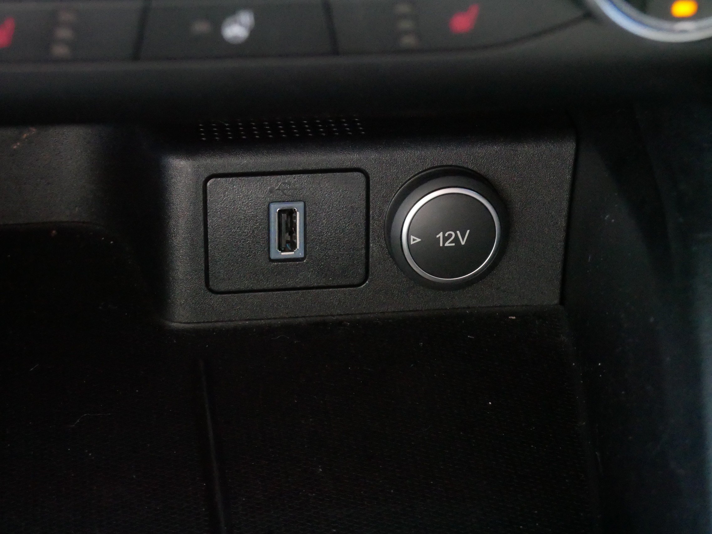 Used 2020 Ford Escape SEL AWD/4WD image 29