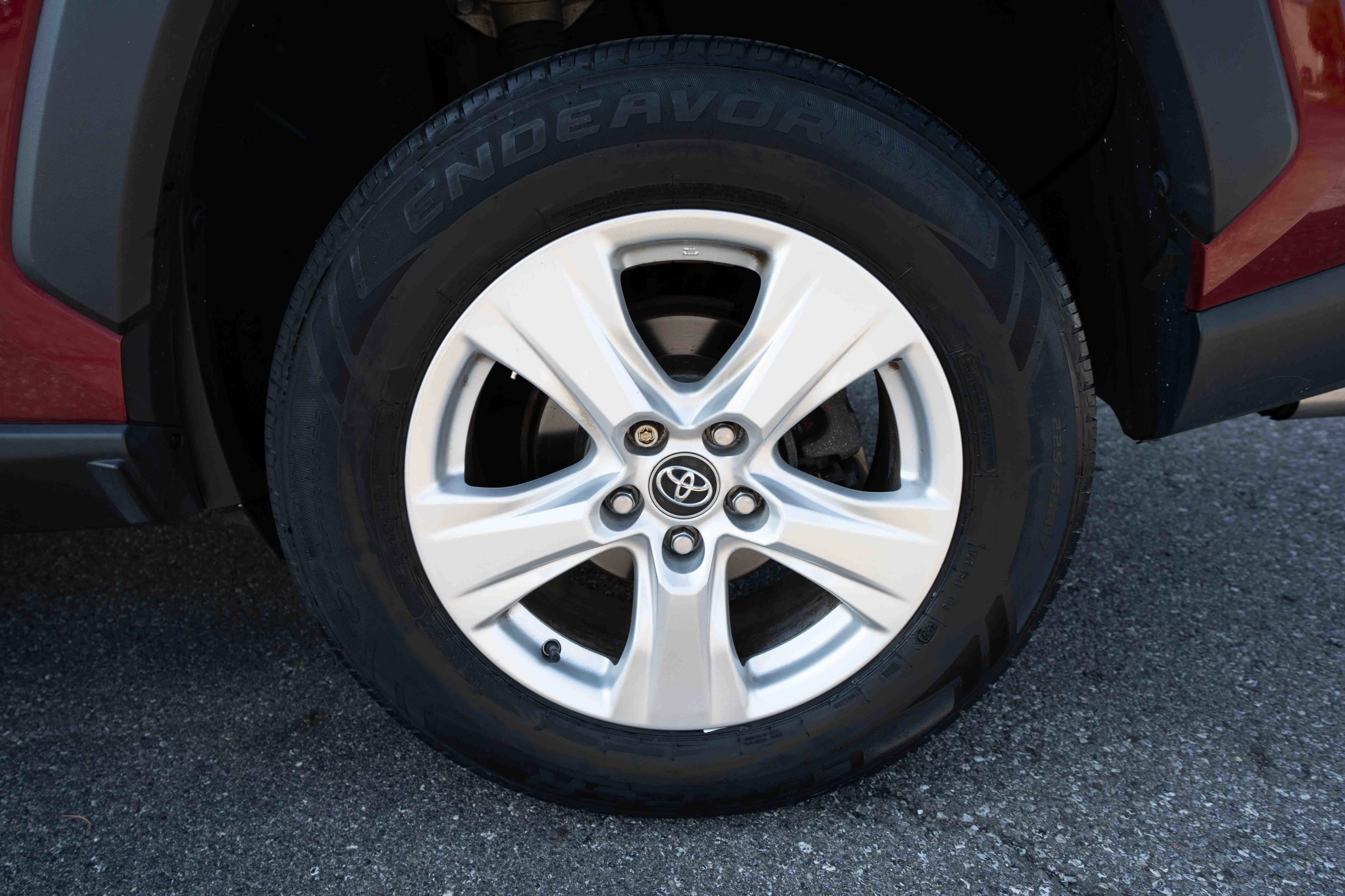 Used 2020 Toyota RAV4 XLE w/ Convenience Package AWD/4WD image 30
