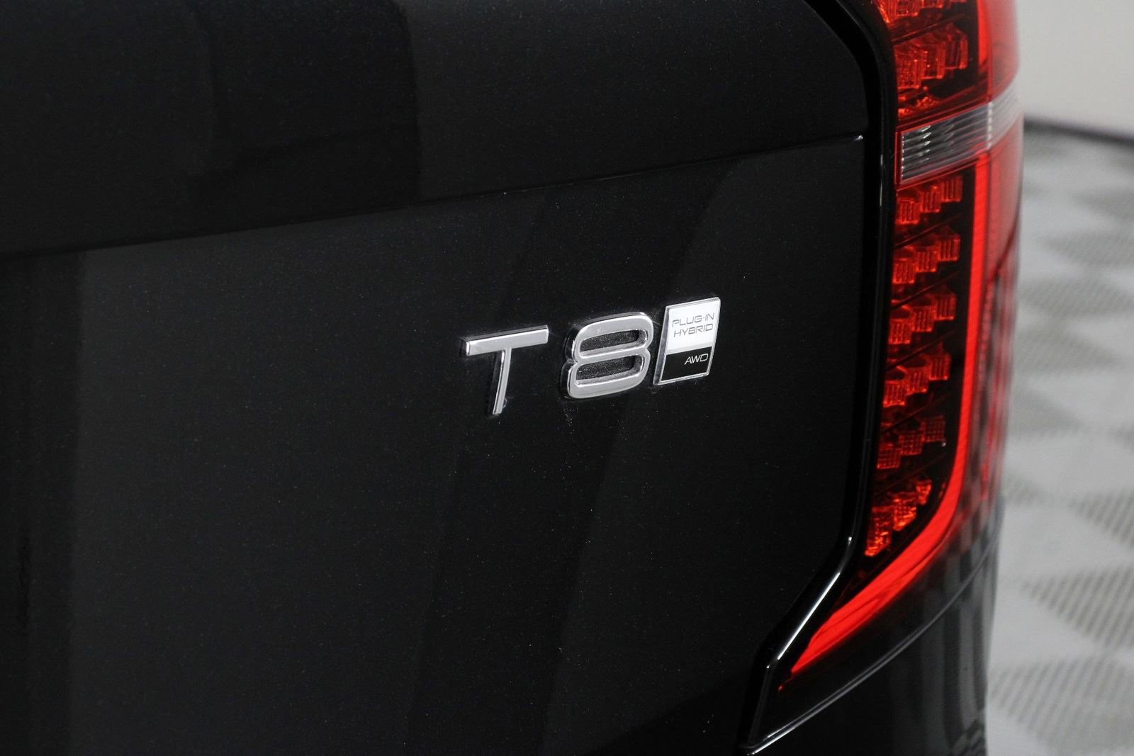 Certified 2025 Volvo XC90 T8 Plus AWD/4WD image 20