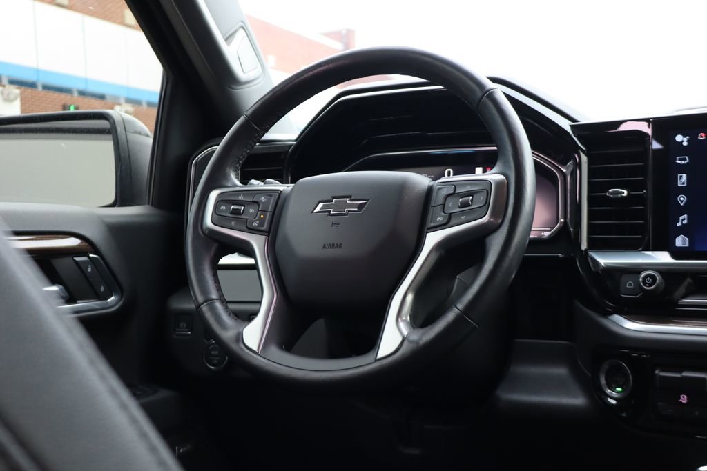 Used 2022 Chevrolet Silverado 1500 LT Trail Boss w/ LT Trail Boss Premium Package image 48