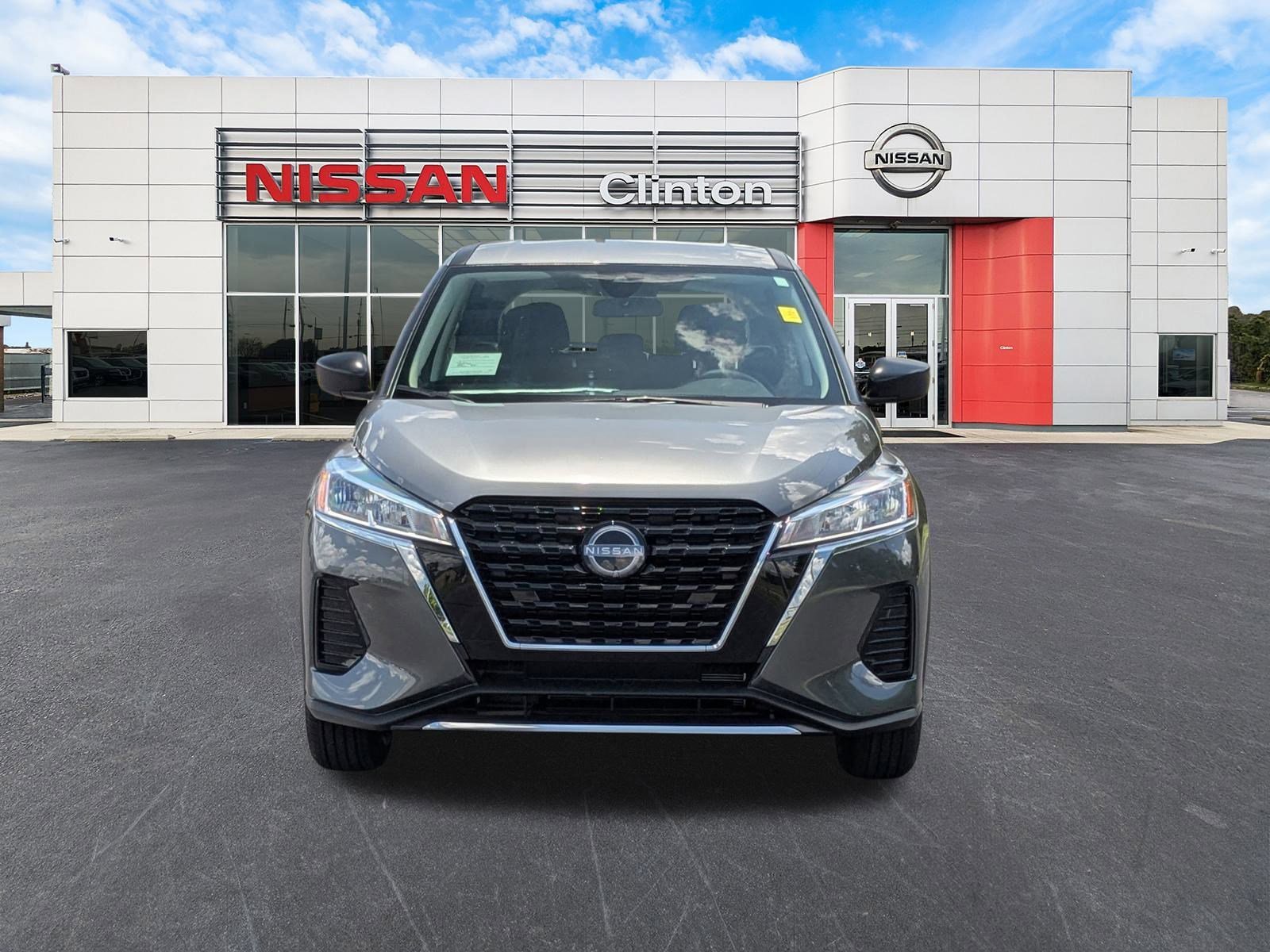 New 2025 Nissan Kicks Play S FWD image 8