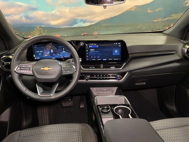 Used 2026 Chevrolet Equinox LT FWD image 61