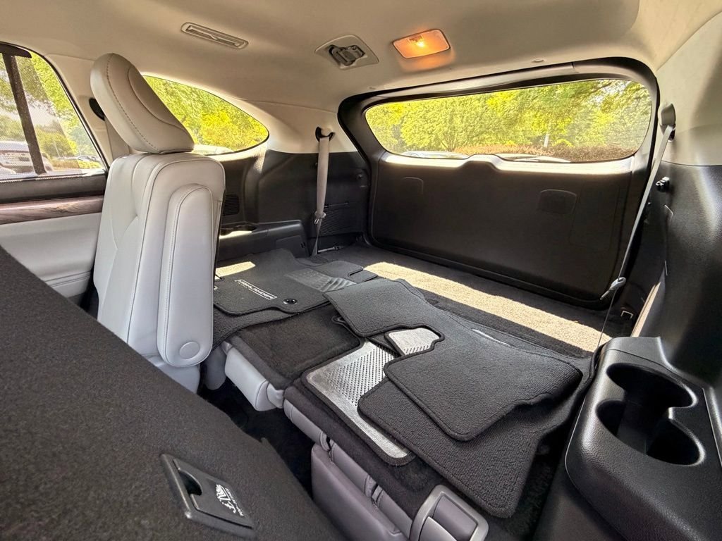 Used 2023 Toyota Highlander Limited FWD image 15