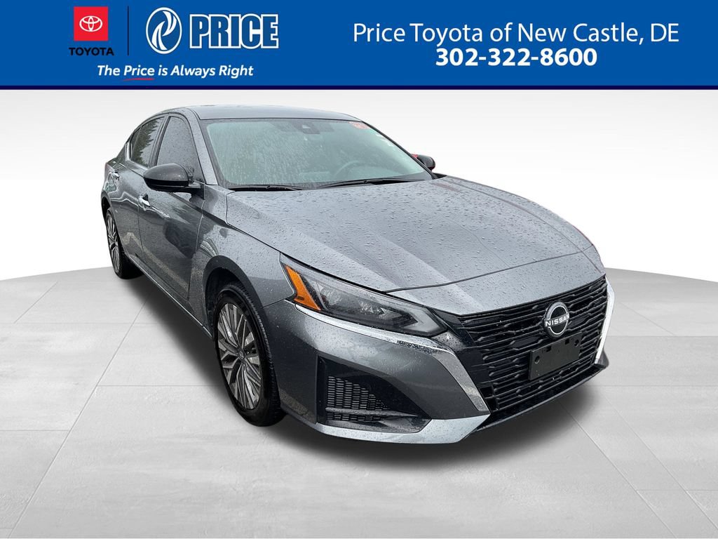 Used 2024 Nissan Altima 2.5 SV AWD/4WD image 1