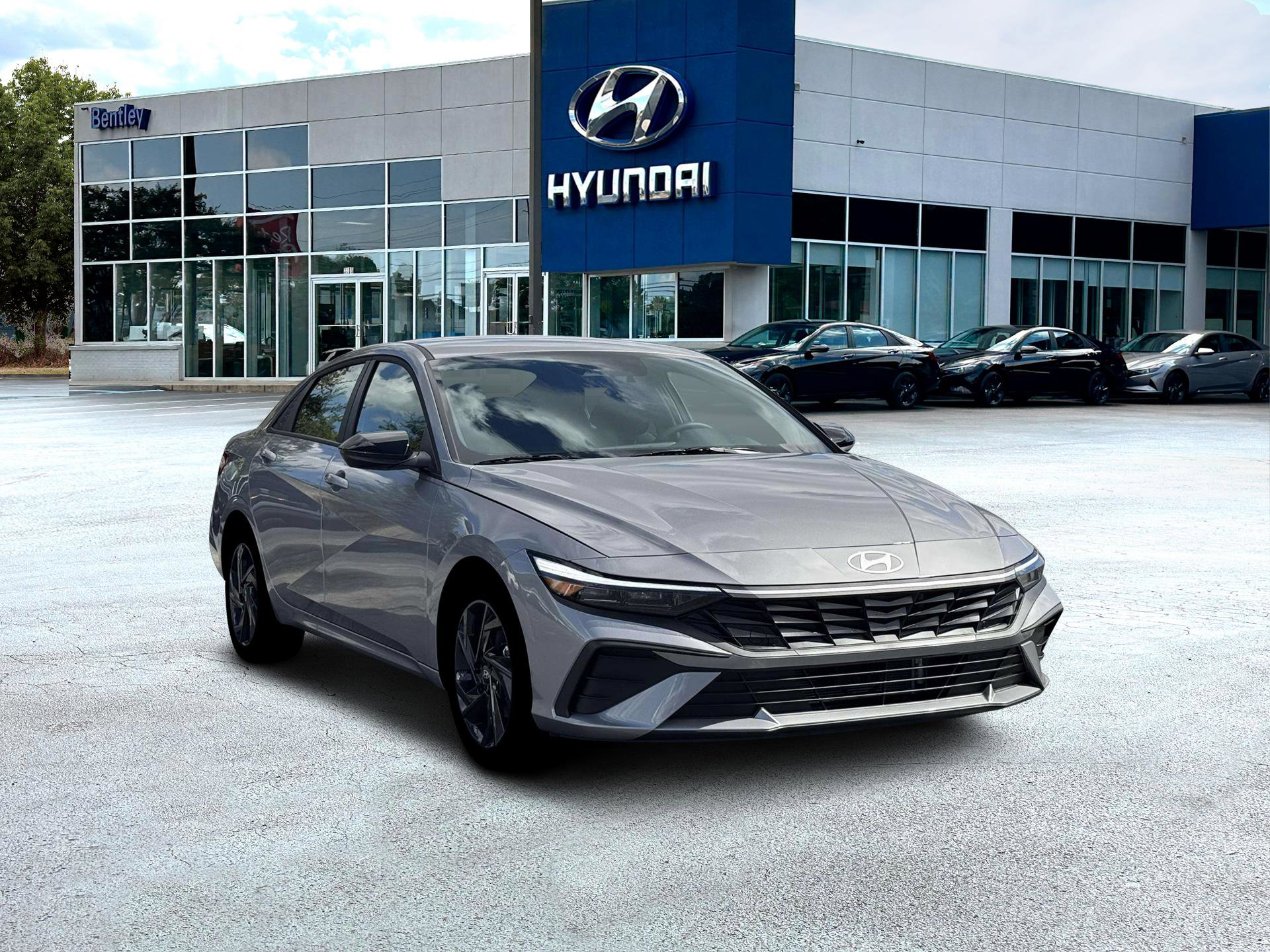 New 2026 Hyundai Elantra Sport FWD image 11