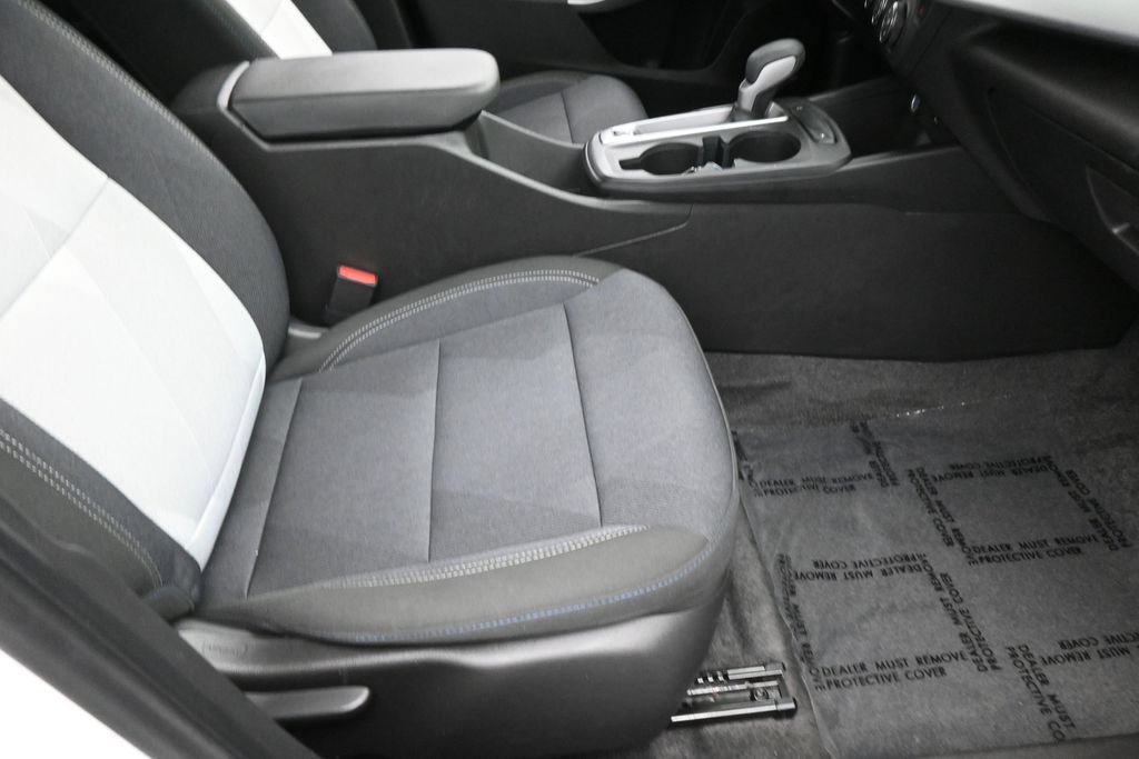 Used 2025 Chevrolet Trax LS FWD image 36