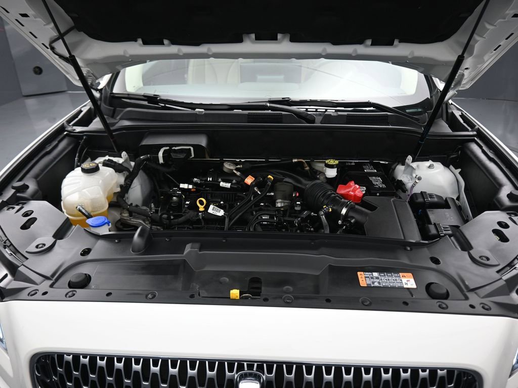 Used 2022 Lincoln Nautilus AWD w/ Premium Package image 52