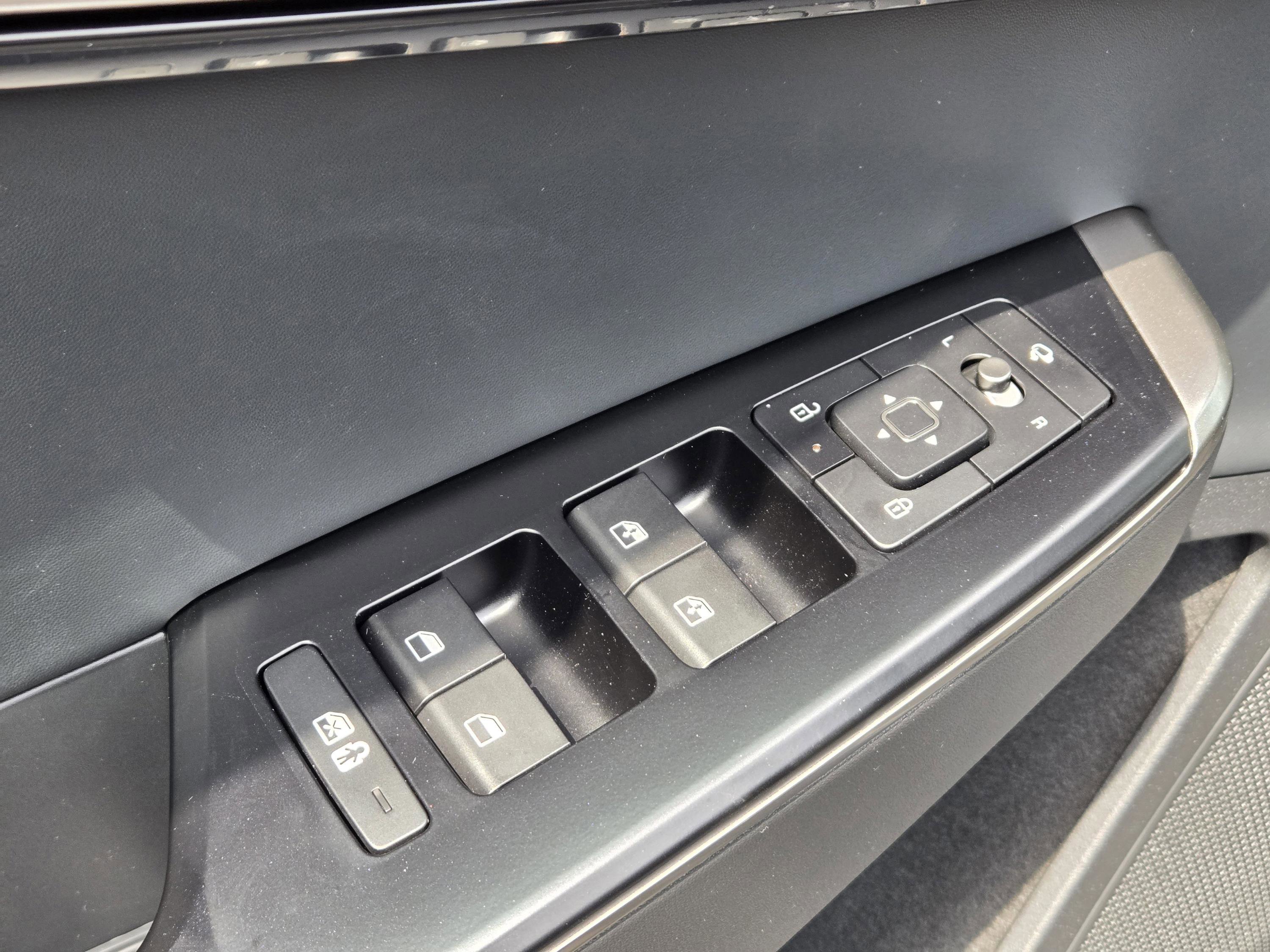 New 2025 Kia EV6 Light image 13