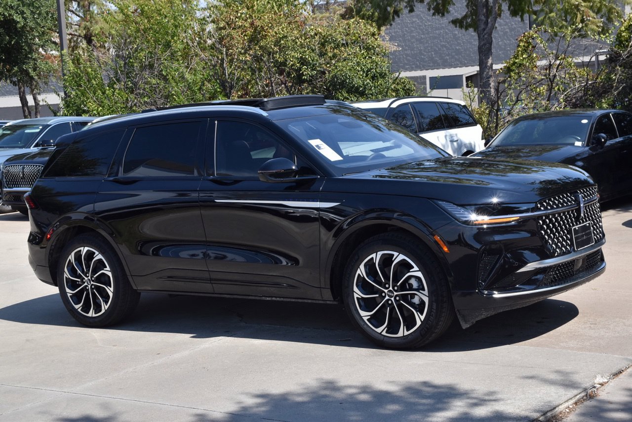 New 2026 Lincoln Nautilus Reserve AWD/4WD image 4