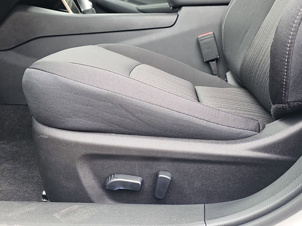 New 2026 Nissan Altima 2.5 SV FWD image 25