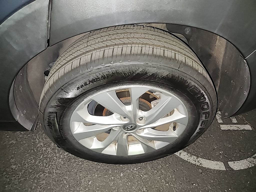 Used 2021 Hyundai Tucson Value w/ Cargo Package image 7