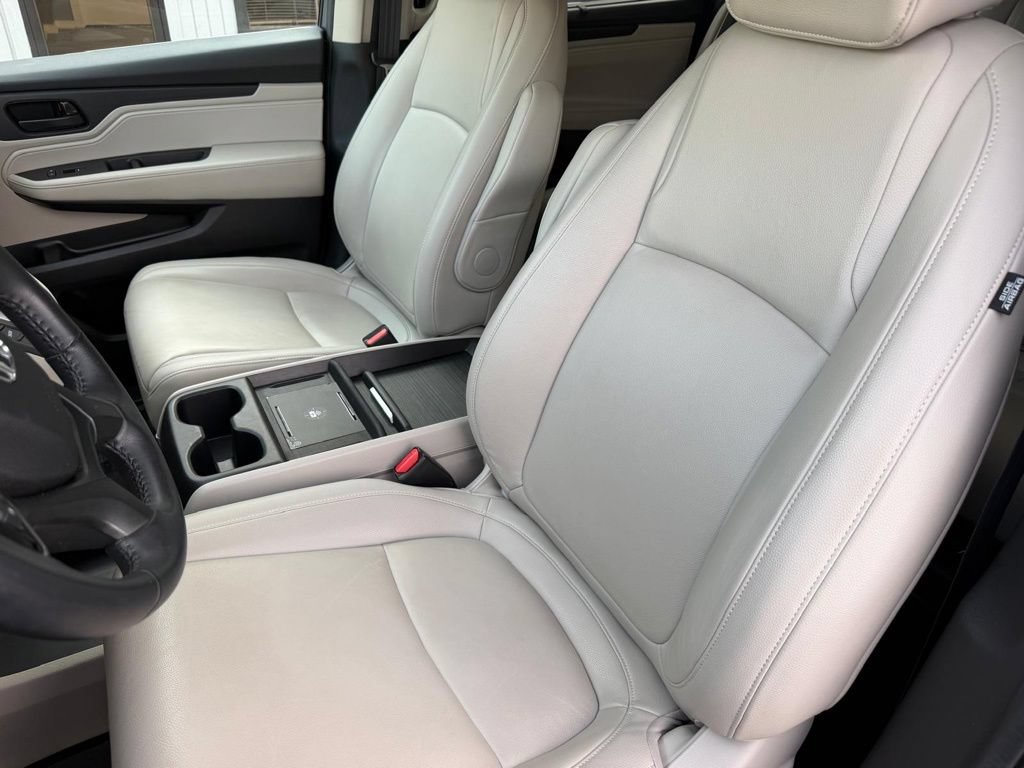 Used 2025 Honda Odyssey EX-L image 17
