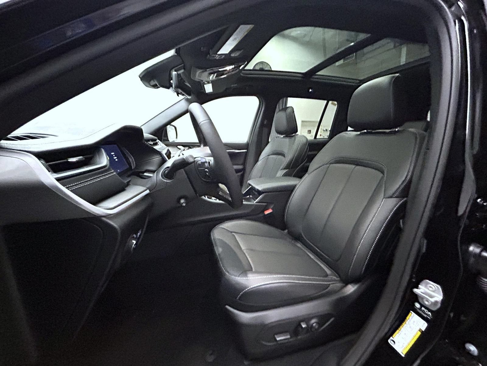New 2027 Jeep Grand Cherokee Limited AWD/4WD image 10