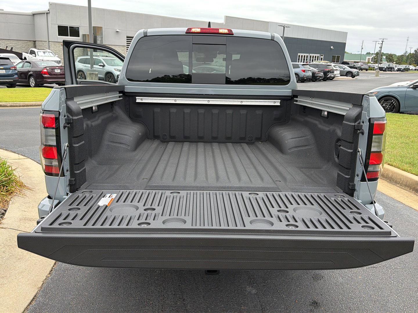 New 2026 Nissan Frontier PRO-4X w/ Pro-4x Convenience Package AWD/4WD image 32