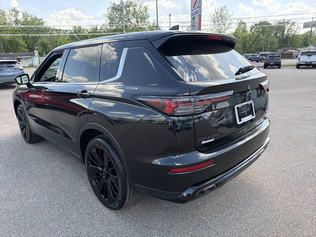 New 2026 Mitsubishi Outlander LE AWD/4WD image 6
