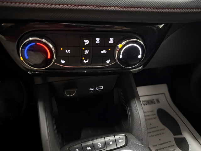 Used 2024 Chevrolet TrailBlazer RS AWD/4WD image 23