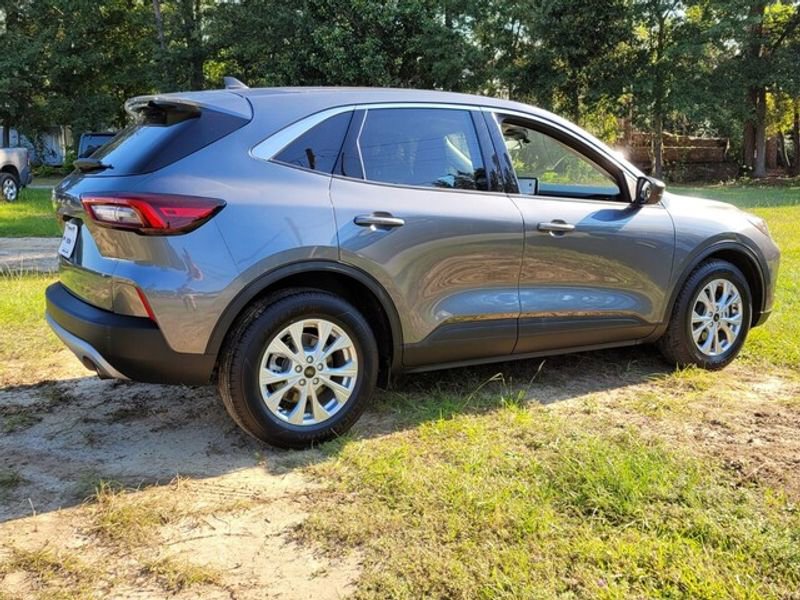 Used 2024 Ford Escape Active image 14