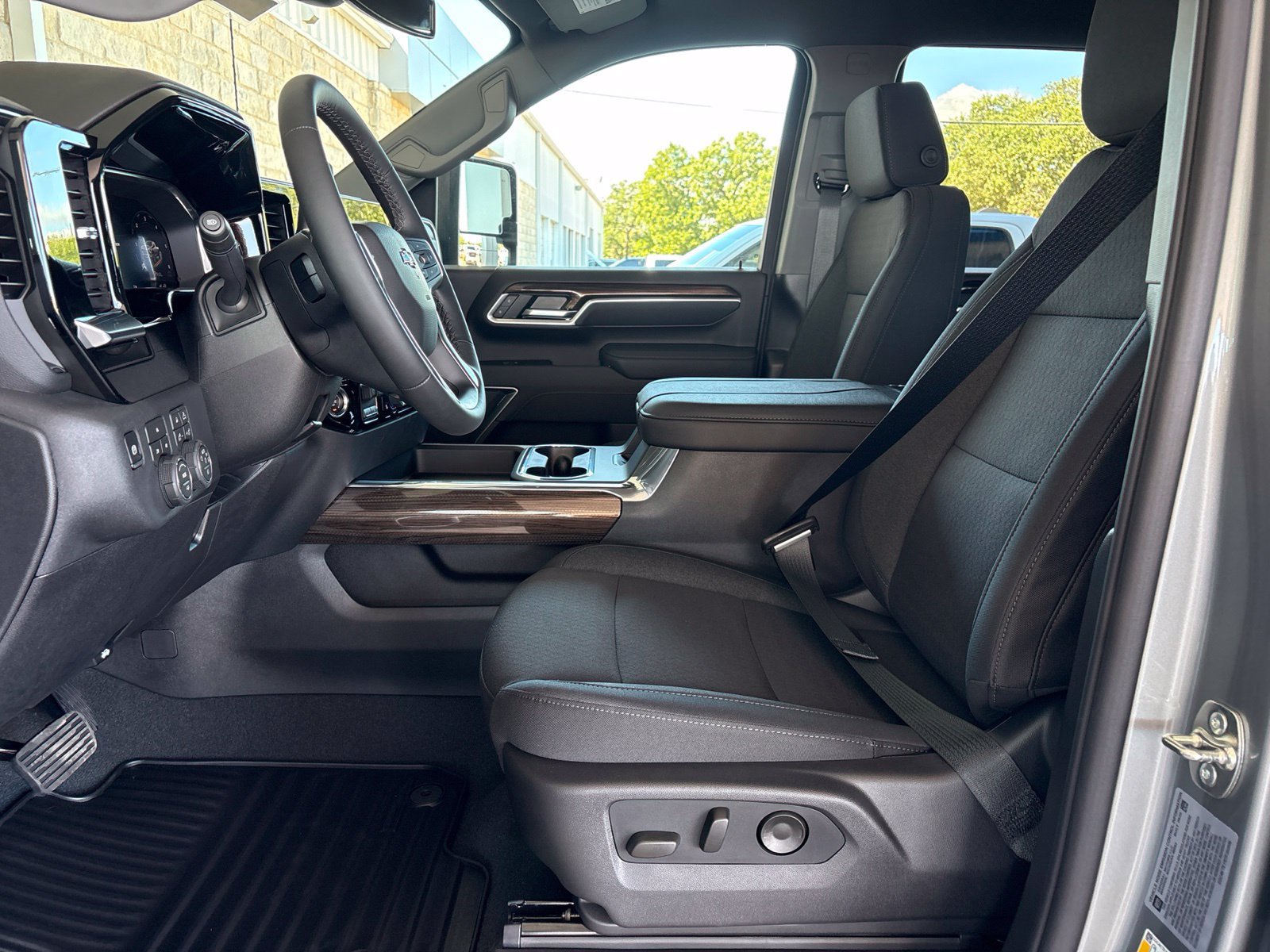 New 2026 Chevrolet Silverado 3500 LT w/ Trail Boss Package AWD/4WD image 13