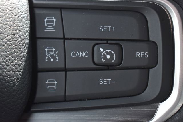 Used 2024 Jeep Wagoneer L Series II w/ Flexible Seating Group image 26