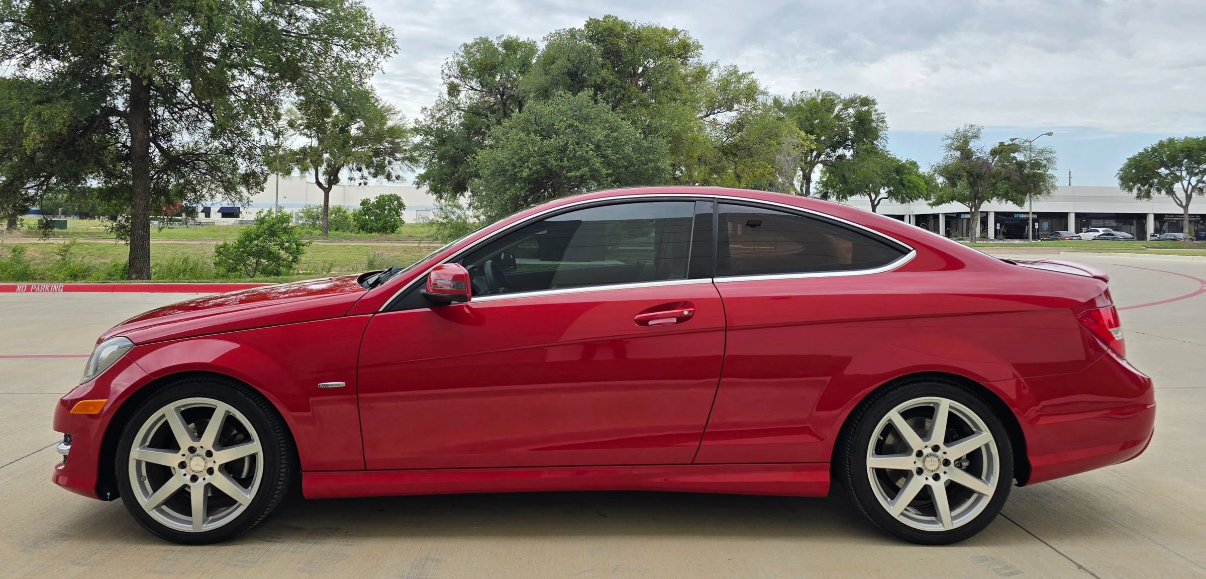 Used 2012 Mercedes-Benz C 250 Coupe image 9
