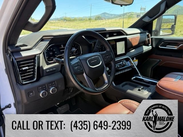 Used 2025 GMC Sierra 3500 Denali Ultimate AWD/4WD image 17