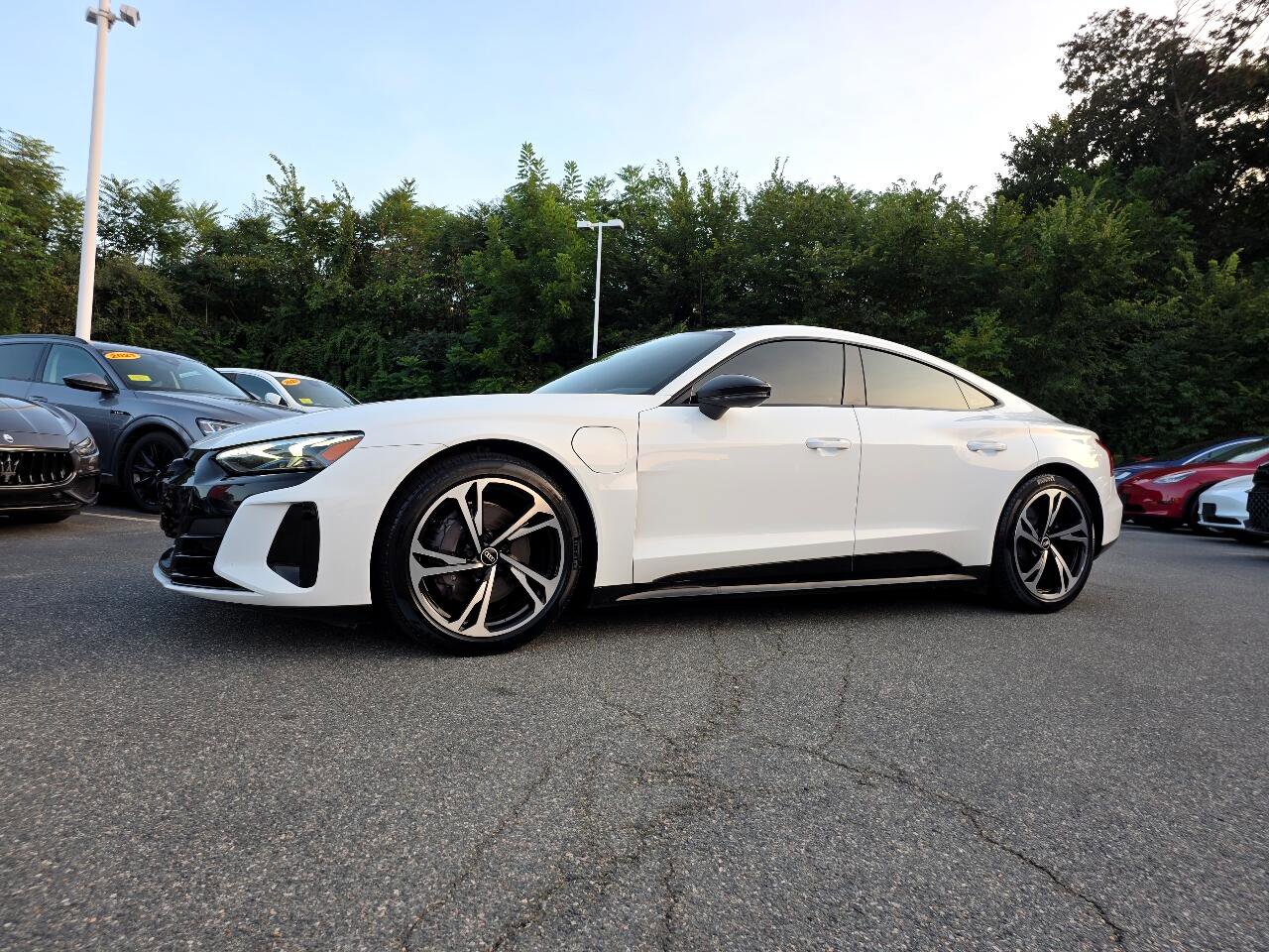 Used 2022 Audi e-tron GT Premium Plus w/ Performance Package image 5