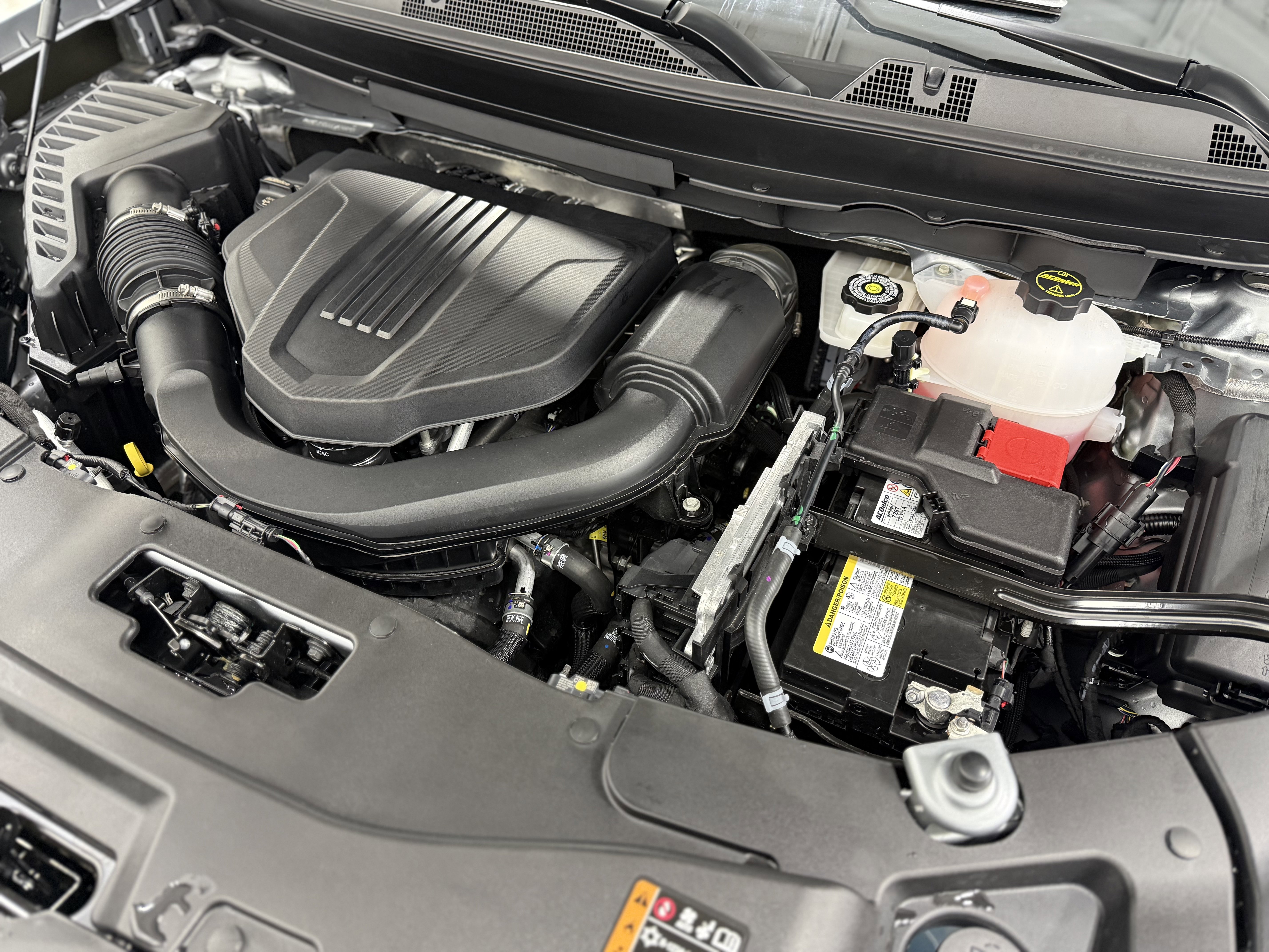 Used 2025 Chevrolet Traverse Z71 w/ Driver Confidence Package image 31