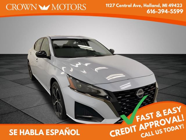 Used 2024 Nissan Altima 2.5 SR w/ SR Premium Package