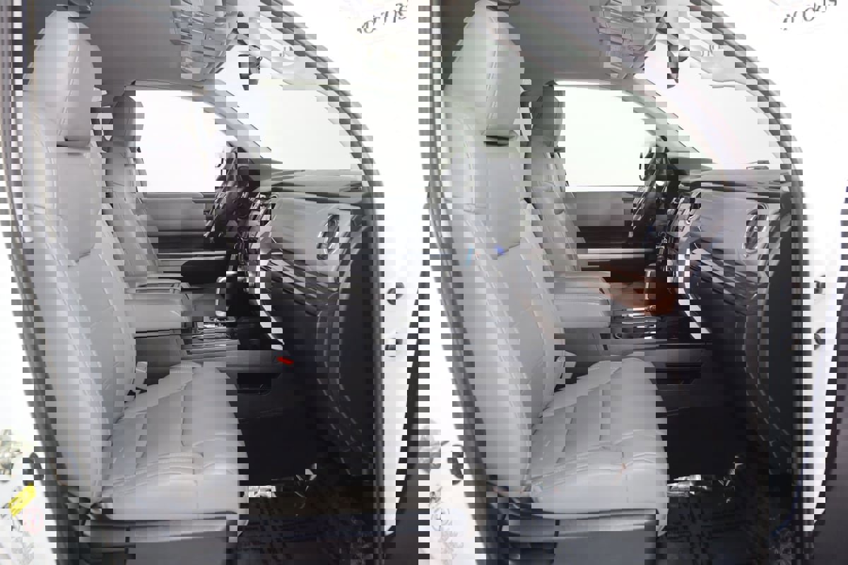 Used 2014 Toyota Tundra Limited w/ Limited Premium Package image 12