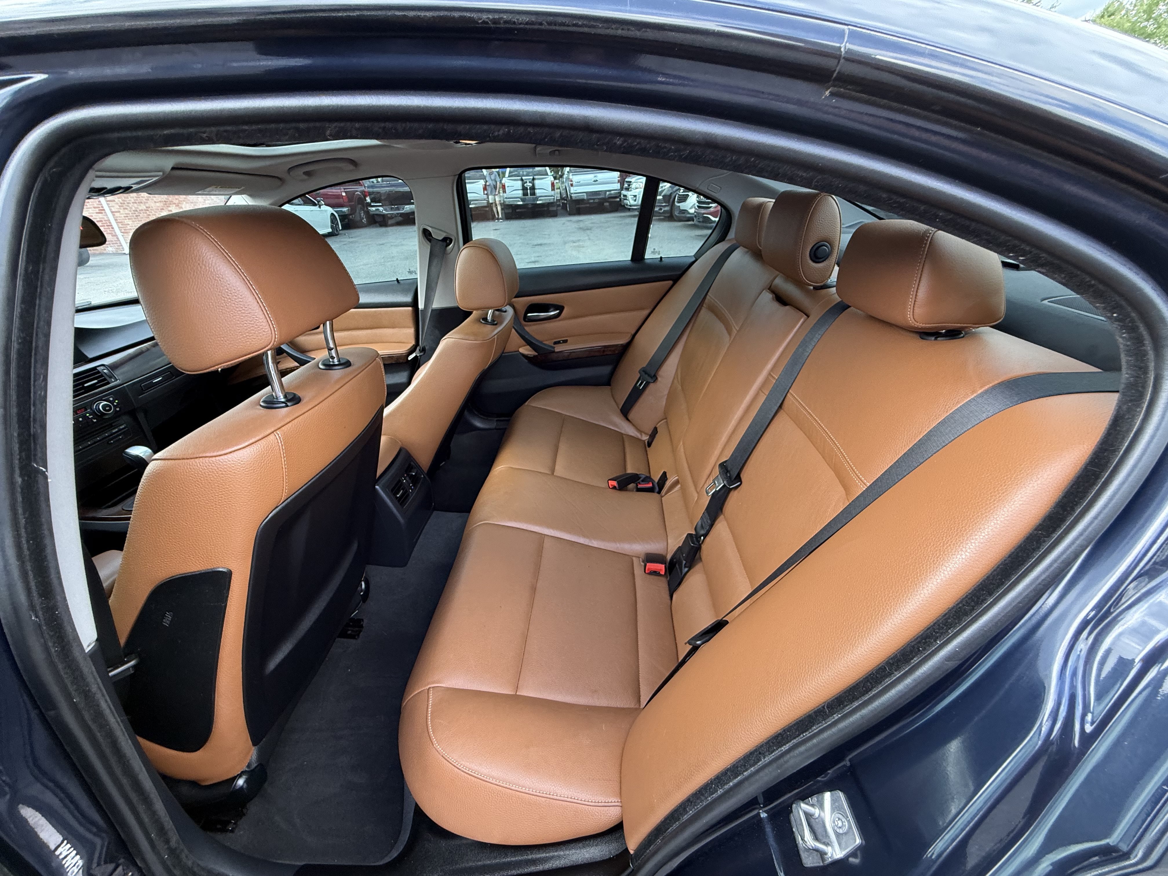 Used 2010 BMW 335i Sedan RWD image 14
