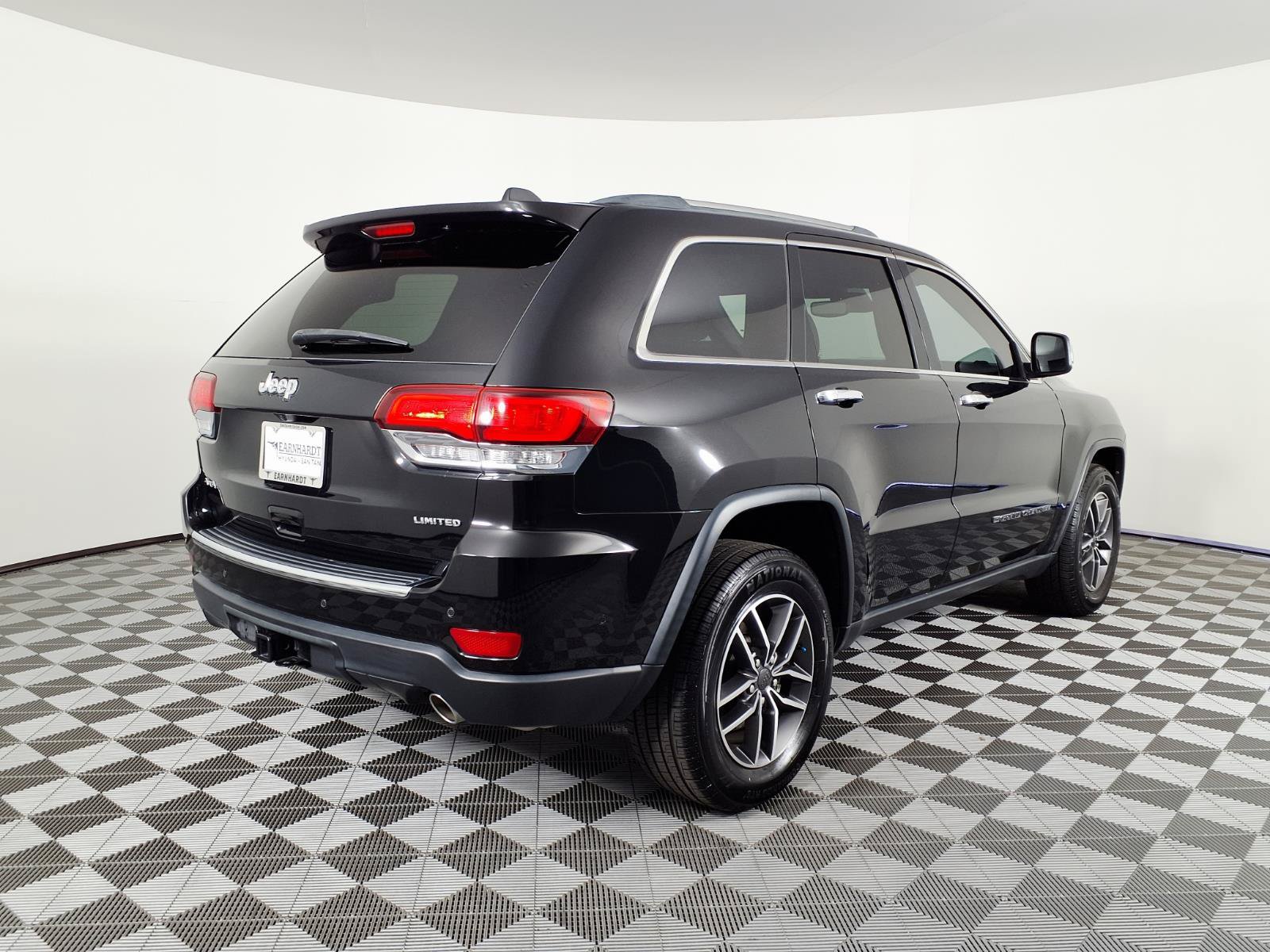 Used 2022 Jeep Grand Cherokee Limited w/ Trailer Tow Group IV AWD/4WD image 4