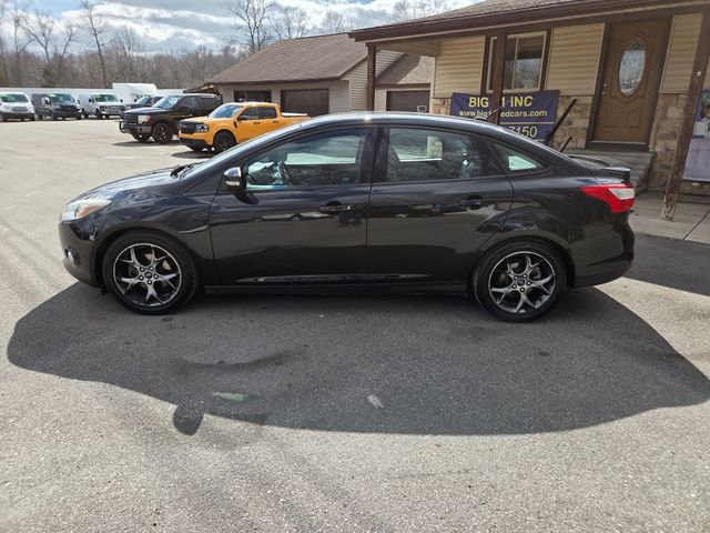 Used 2014 Ford Focus SE w/ Equipment Group 201A image 3