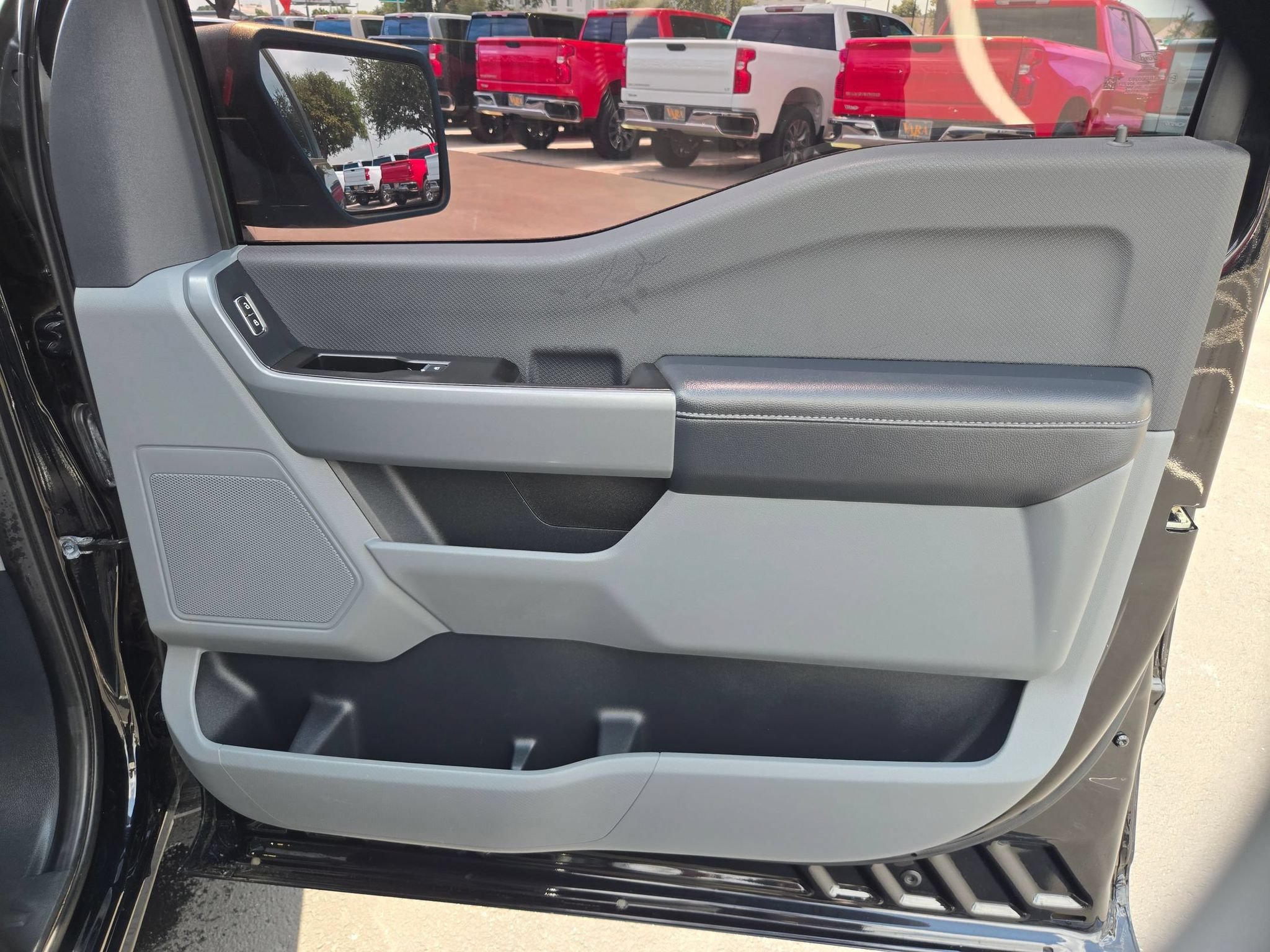 Used 2023 Ford F150 XLT RWD image 24