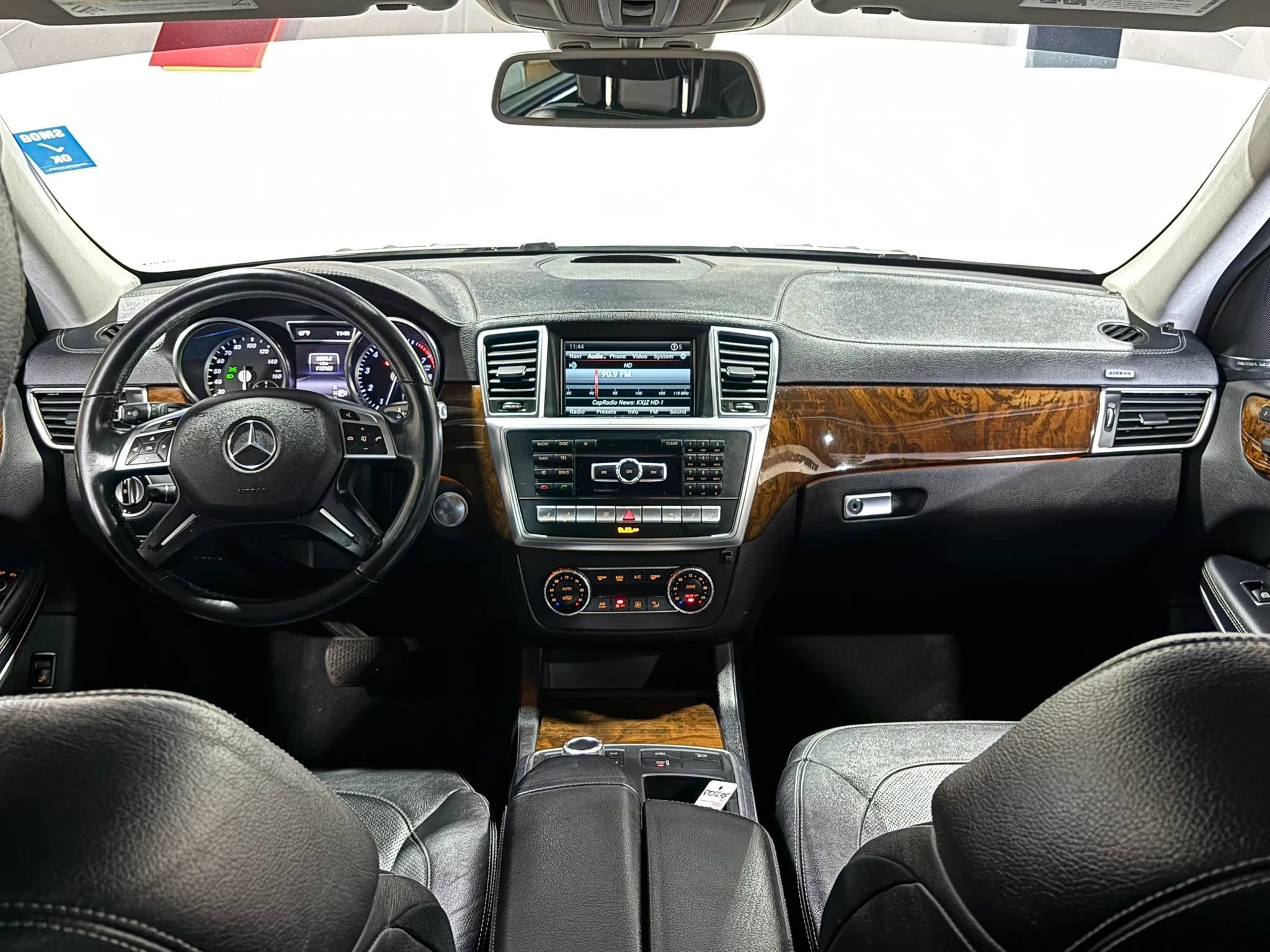 Used 2015 Mercedes-Benz GL 550 4MATIC image 11