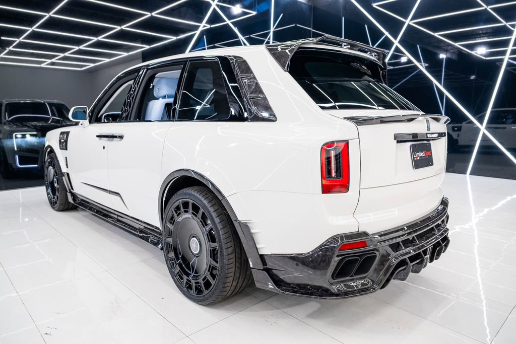 Used 2026 Rolls-Royce Cullinan AWD/4WD image 24