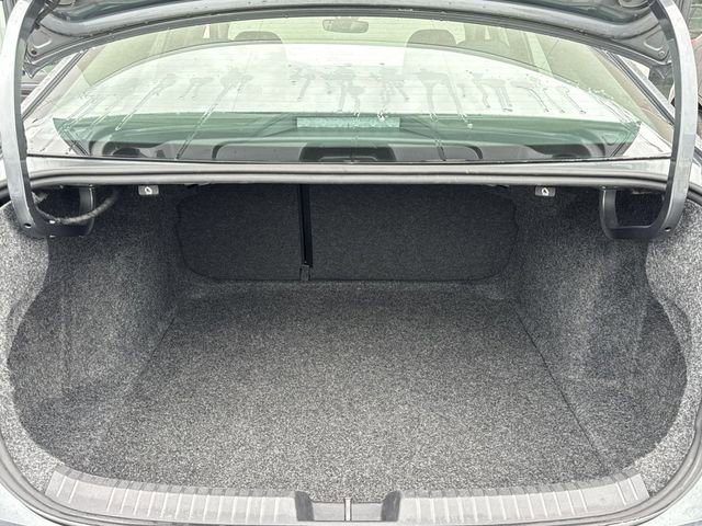 Used 2024 Volkswagen Jetta SE FWD image 10